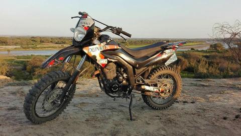 Moto Cross Dunko 200