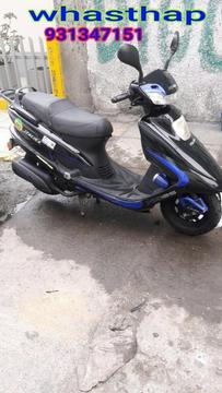 Moto Italika Semi Nuevo con Soat