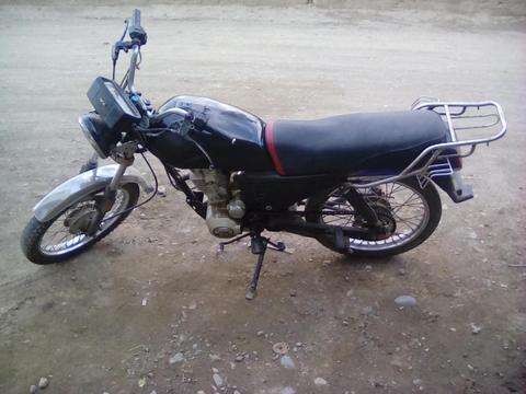 SE VENDE UNA RTM LLAMAR AL 961709122
