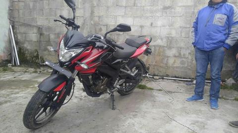 Vendo Ns 200 Seminueva Poco Uso 3900km