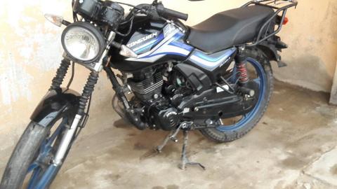 Vendo Moto Zungshen 150 Año 2015