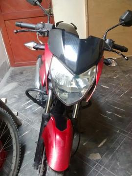 Moto Pulsar 135