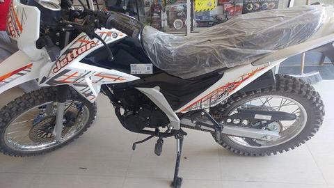 VENDO MOTO JETTOR MOTOR 200. AÑO 2017