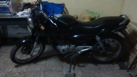 Moto Bajaj 150