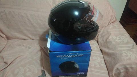 Vendo Dos Cascos Del Mismo Modelo Nuevos