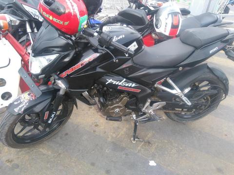 Pulsar Ns 200