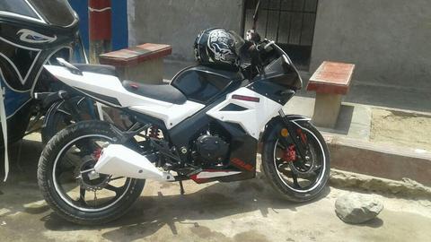 Vendo Rt 200 Italika Semi Nueva