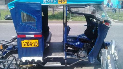 Mototaxi en buen estado de diciembre de 2015 lifan 150cc ni una bajad