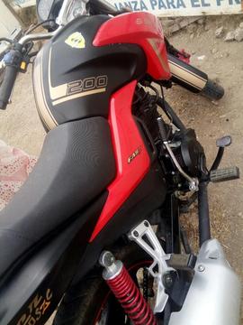 Vendo Moto 200 Urgente Semi Nueva