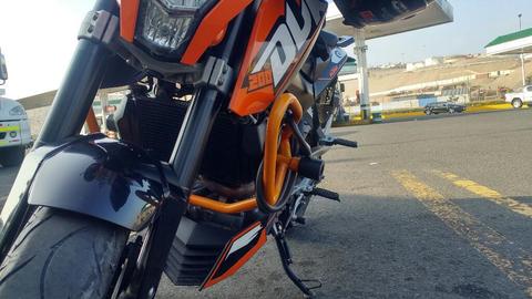 Ktm Duke Fab 2014. 17 Mil de Recorrido