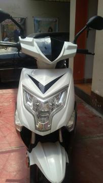 Moto Scuter Nueva Solo 175 de Recorrido