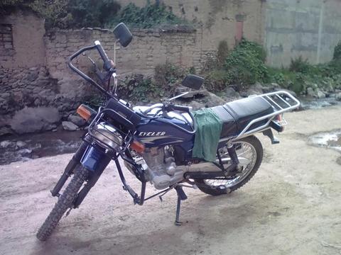 se vende una moto chacrera del 2010