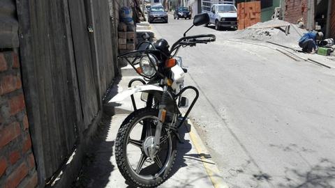 Moto 200
