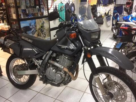 Moto Suzuki Dr650