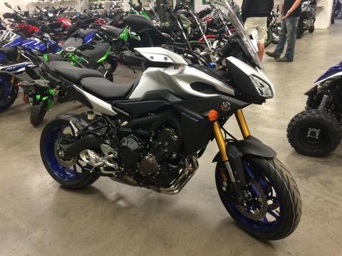 Nuevo 2016 Yamaha FJ09 Plata disponible
