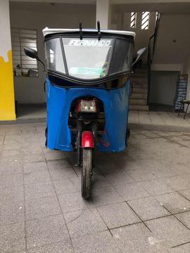 VENDO O ALQUILO MOTOTAXI PARA TRABAJAR PAPELES AL DÍA