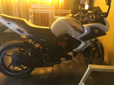 VENDO MOTO YAMAHA FAZER