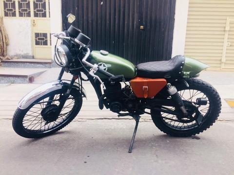 Moto Suzuki 71’