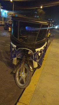 Vendo Mototaxi Wanxin Motor 150 ,tiene U