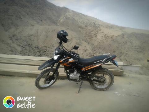 Vendo Moto 6 Meses de Uso