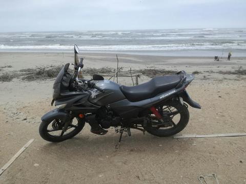 Vendo Moto Modelo Karismar Motor 225