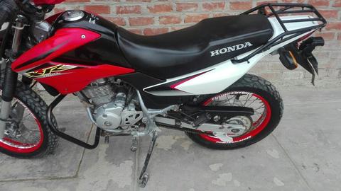 Vendo Moto Lineal Honda Xrl125