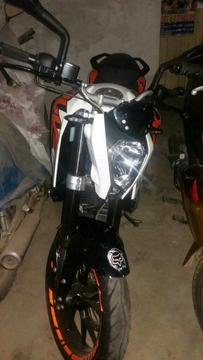 Se Vende Una Moto Duke 200
