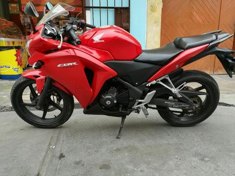 Honda Cbr250 con Soat