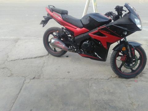 Vendo Moto Seminueva Rt 200 Spitzer