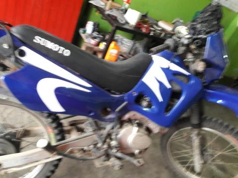Se Vende Bonita Moto No Tengo Espacio