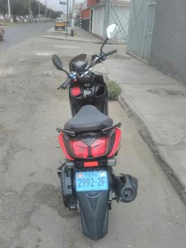 Vendo Moto Seminueva