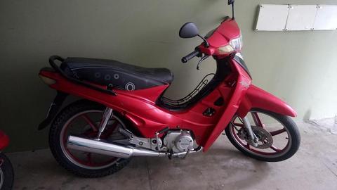 se vende moto italika