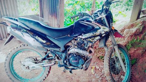 Vendo Mi Moto Motor 200 Del Año 2016