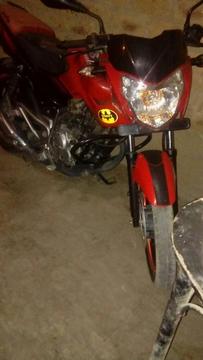 Moto Pulsar 135