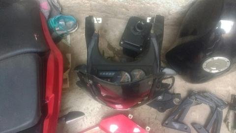 Vendo Partes D Moto Rt200 Cel 973329987