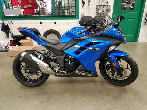 2017 Kawasaki NINJA 300 Azul