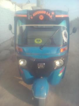 moto torito bajaj...dual glp y gasolina.. año 2014..celular 930211995