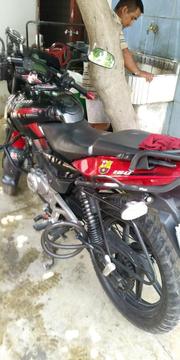 Moto Pulsar 180