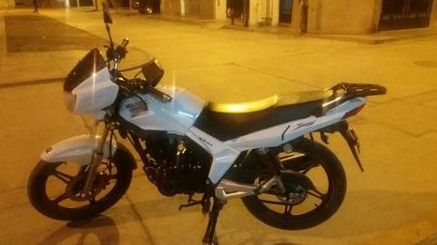 Vendo Moto Wanxin 2015 Semi Nueva
