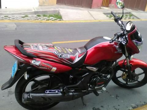 Vendo Moto HONDA