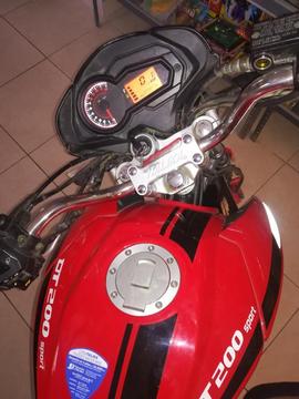 Vendo Moto Lineal Italika Dt200