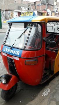 Vendo Moto Bajaj 2005 Glp