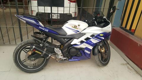 Yamaha R15 2015