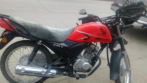 Vendo Una Moto Honda.cb 125..del 2012