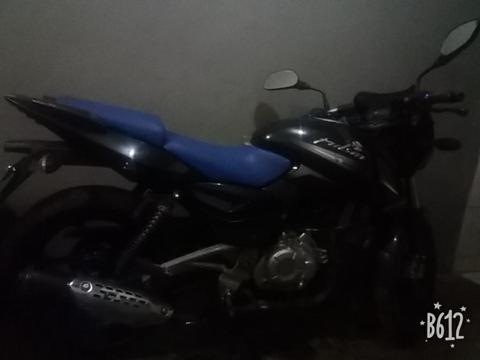 Pulsar 180 Del 2015