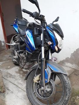 SE VENDE MOTO LINEAL PULSAR NS 200 DEL 2017