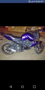 Vendo Moto Fz16 a 5000 Soat Vigente