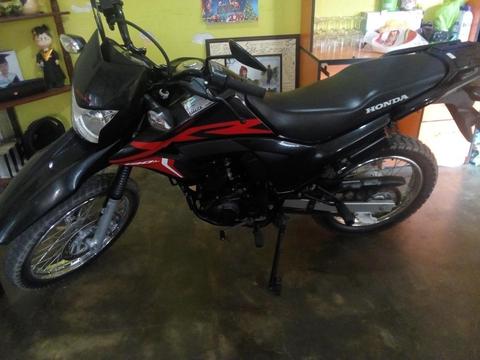 Moto Linial Xr190