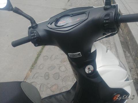 Moto Lifan 125 con Soat