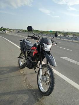 vendo moto honda xr 190 uso personal